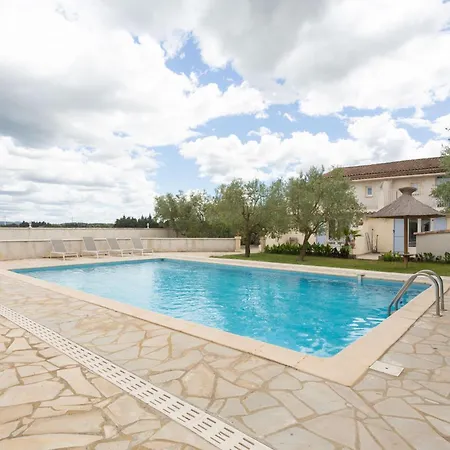 Cote Oliviers 4p - Appt 4p Climatise Avec Piscine Beaucaire (Gard)