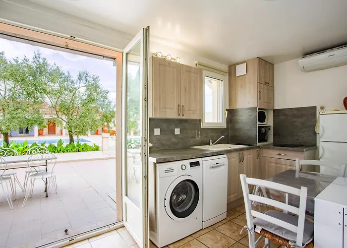 Côté Oliviers 4p - Appt 4p Climatisé Avec Piscine Apartamento
