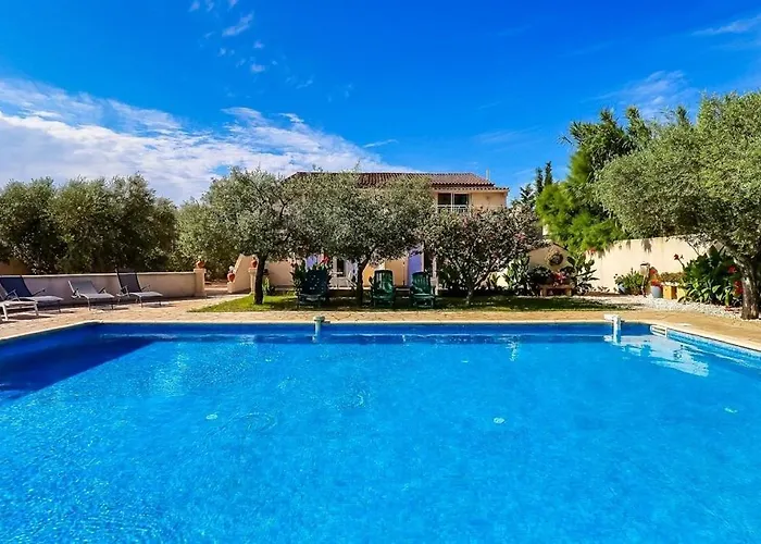 Apartamento Côté Oliviers 4p - Appt 4p Climatisé Avec Piscine Beaucaire (Gard)