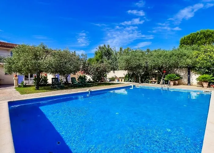 Apartamento Côté Oliviers 4p - Appt 4p Climatisé Avec Piscine Beaucaire (Gard)